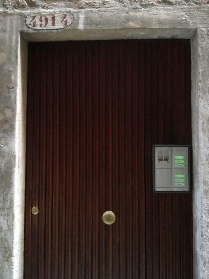 Andy'S Apartment เวนิส ภายนอก รูปภาพ